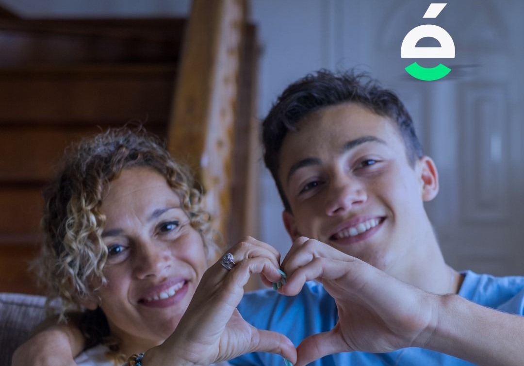 ÉNFASIS: Salud en casa, con cuidado humano.